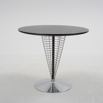 VERNER PANTON, table, "Cone-table", Fritz Hansen, 1980-tal.