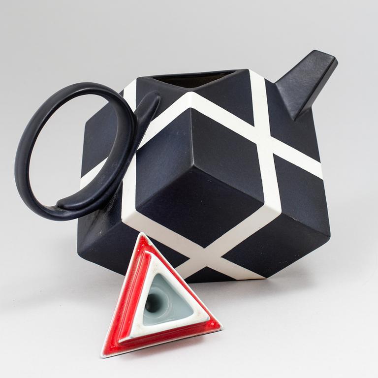 ROLF SINNEMARK, TEKANNA, porslin, "Cube", Rörstrand, sent 1900-tal.