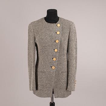 KAVAJ, Louis Féraud.