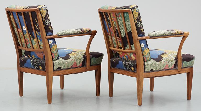 JOSEF FRANK, karmstolar, ett par, Firma Svenskt Tenn.