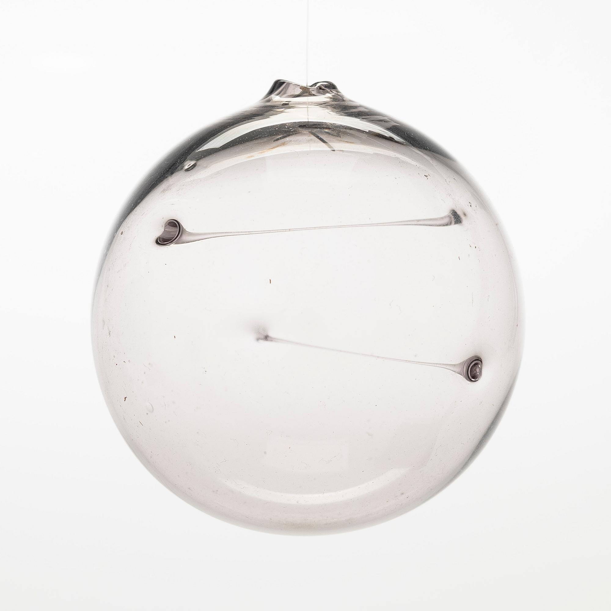 Timo Sarpaneva, three "Aurinkopallo" (Sun Ball) art glass pieces, Iittala.