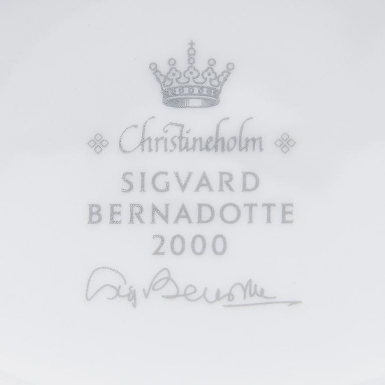 SIGVARD BERNADOTTE, ASTIASTO, LASISTO JA ATERIMET, 190 osaa, "Christineholm" / "Marianne" Millenium 2000,