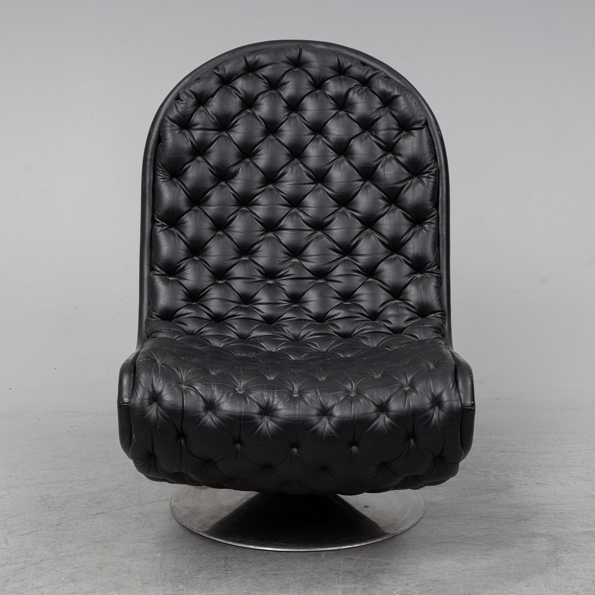 VERNER PANTON, a leather covered easy chair, 1970's.