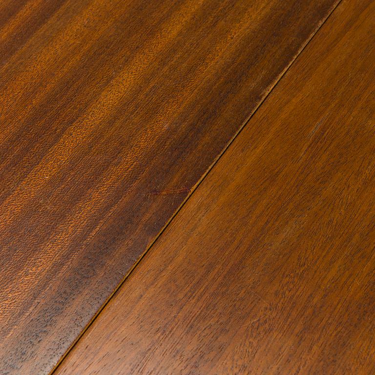 Alvar Aalto, A mid-20th Century '92' dining table for O.Y. Huonekalu-ja Rakennustyötehdas A.B.
