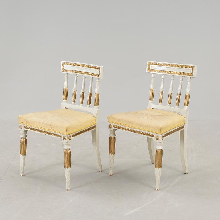 STOLAR, 2 st, sengustaviansk resp sengustaviansk stil, omkr år 1800 resp omkr år 1900.