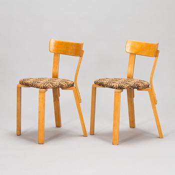 Alvar Aalto, a pair of 1940's '69' chairs for O.Y. Huonekalu-ja Rakennustyötehdas A.B.