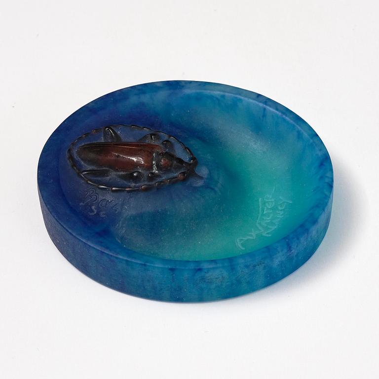 Almaric Walter, & Henri Bergé, a pâte de verre beetle ashtray, Nancy, France, early 20th century.