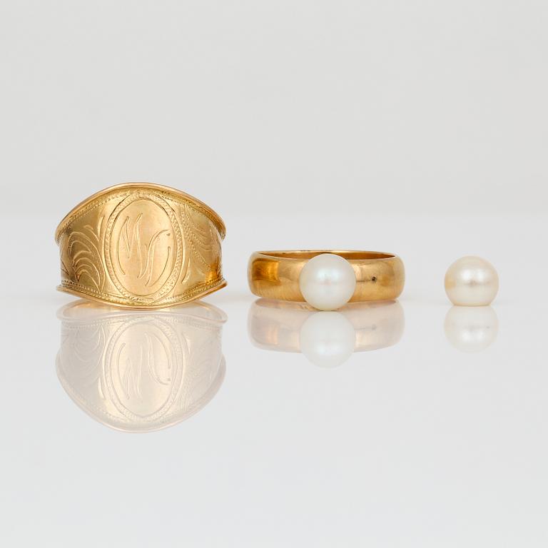RINGAR, 2 st, 18K, Visby, 1900-tal. Vikt ca 2,55 g.