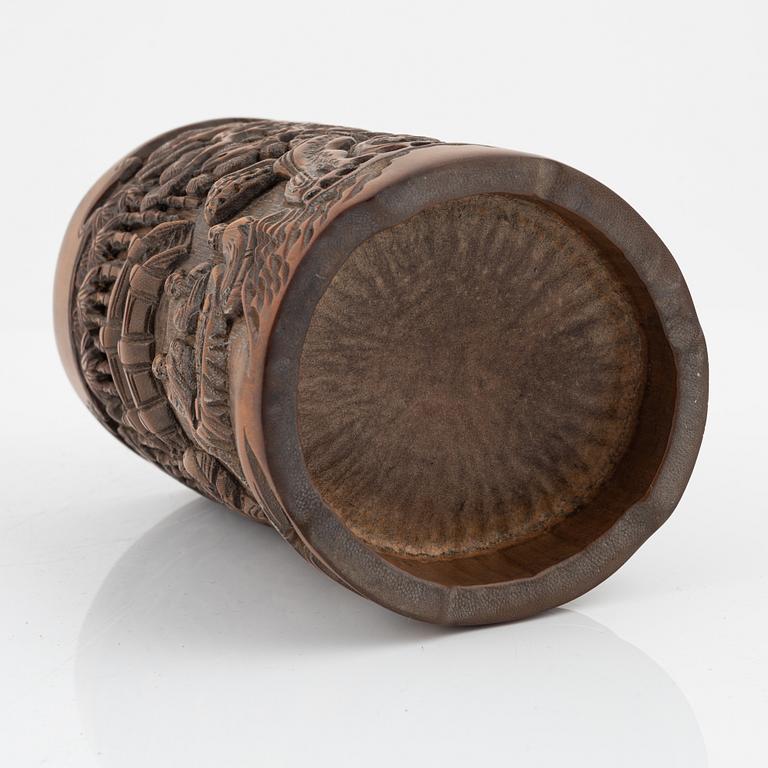 A brusch stand, Bamboo, late Qing Dynasty, around 1900.