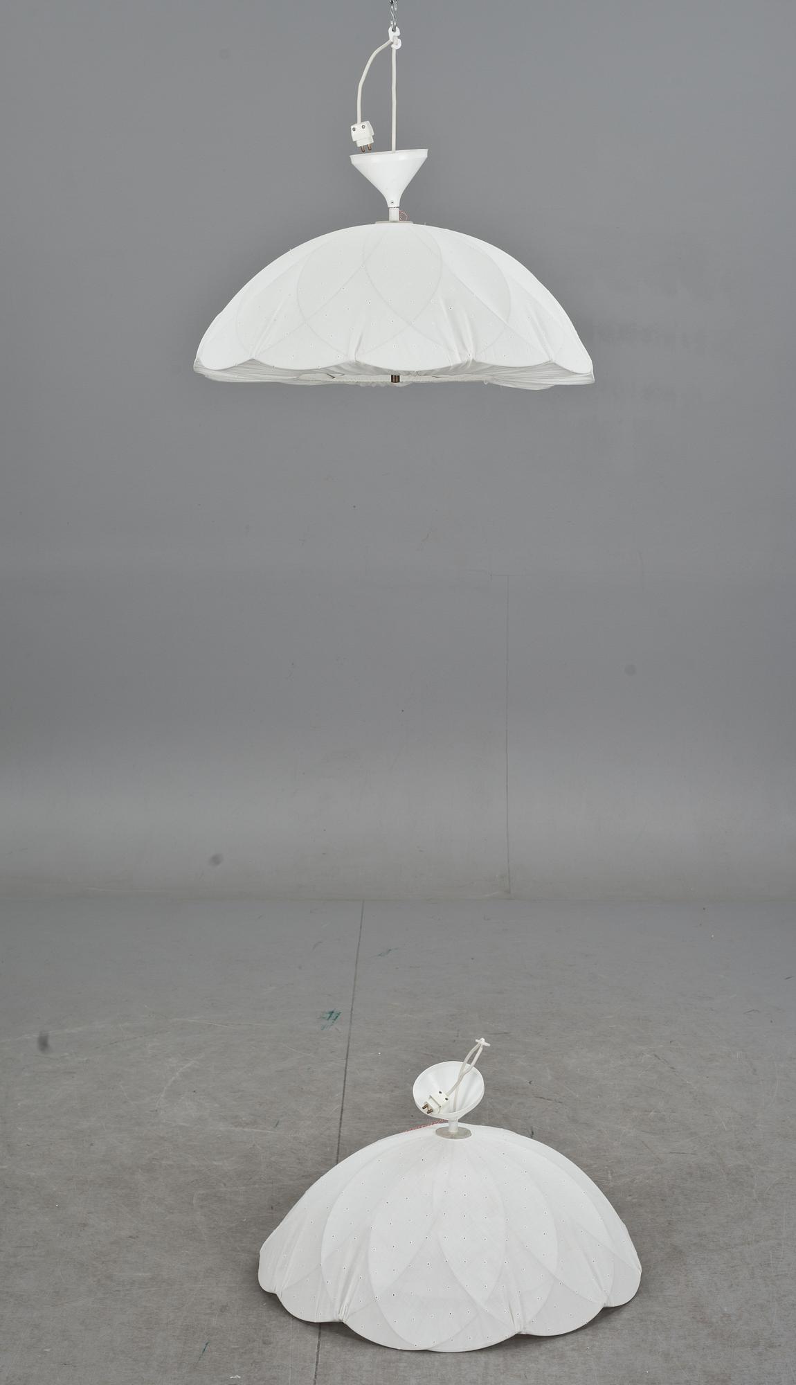 TAKLAMP0R, 2 st, "Pia-lampan", Tore Ahlsén, Gärsnäs, 1900/2000-tal.