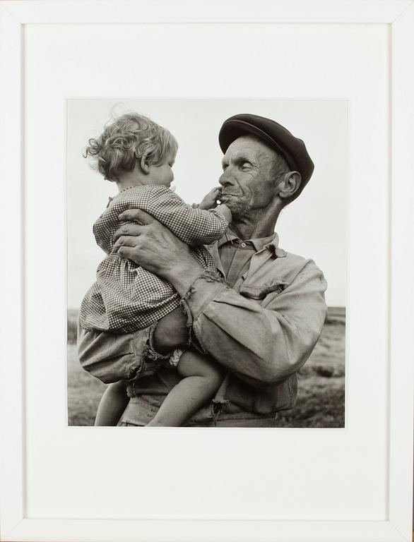 ISMO HÖLTTÖ, fotografi, silvergelatin, signerad och stämplad a tergo, edition 2/4, Eno 1968.