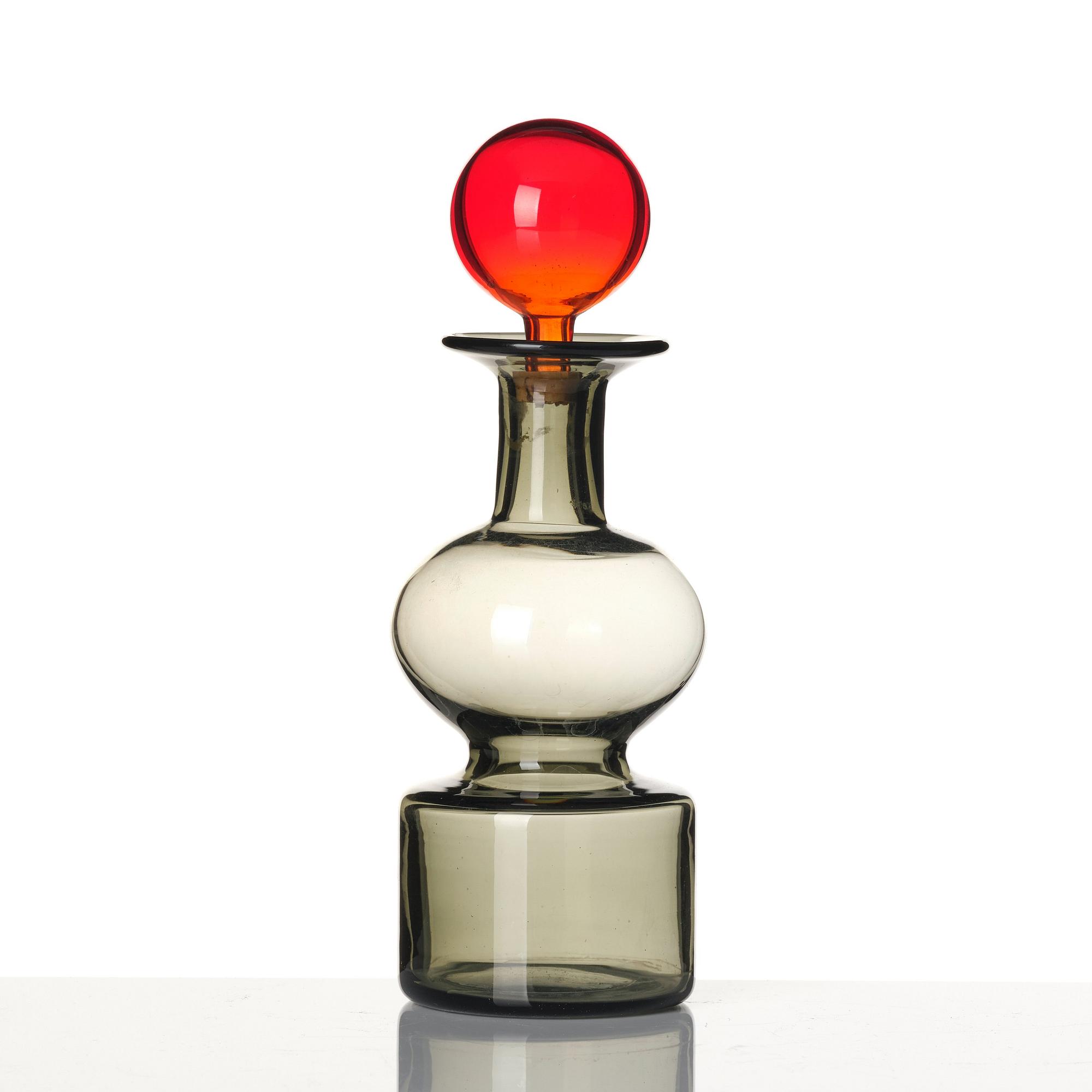 Kaj Franck, a glass decanter, "The bells of Kremlin", Nuutajärvi Notsjö, Finland 1961.