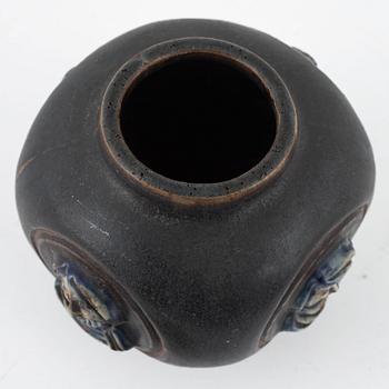 Jais Nielsen, a stoneware lidded jar, Royal Copenhagen Denmark, 1928.