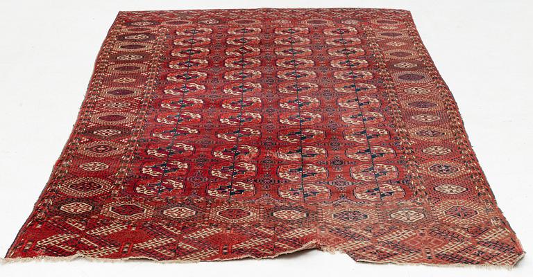 Rug, Tekke, antique. Approx. 320 x 220 cm.