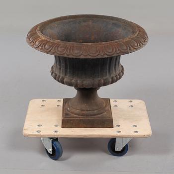 TRÄDGÅRDSURNA, 1900-talets andra hälft.