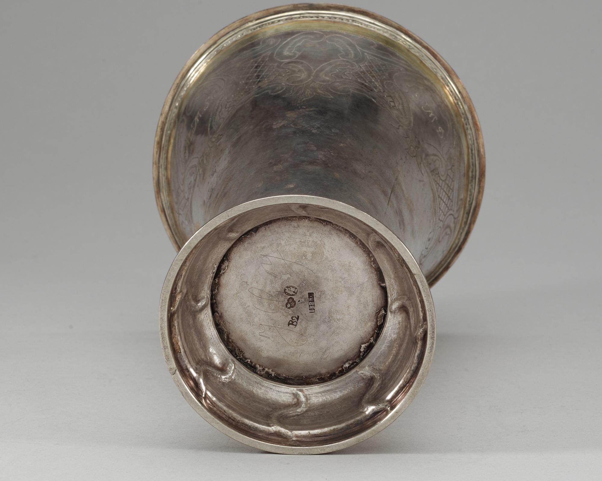 A Swedish silver beaker, makers mark by Jonas Berg, Stockholm 1784.