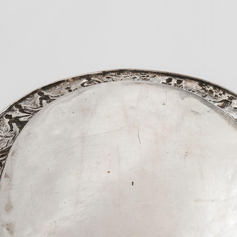 A silver tray, Germany, first half of the 20th century.