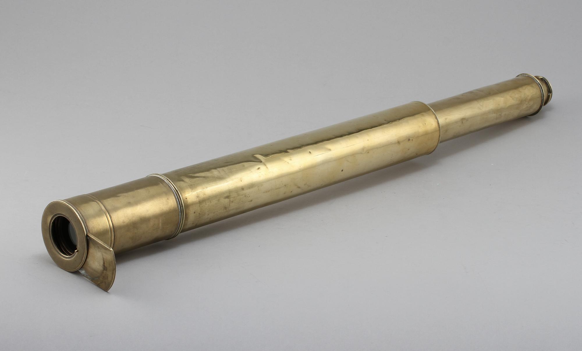 TUBKIKARE, mässing, 1800-talets andra hälft.