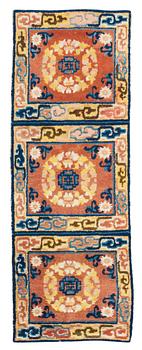 175. MEDITATION RUG. Antique Ningxia. 165 x 59 cm. China late Qing dynasty.