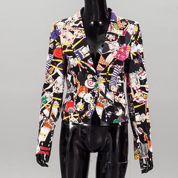 KAVAJ, Moschino.
