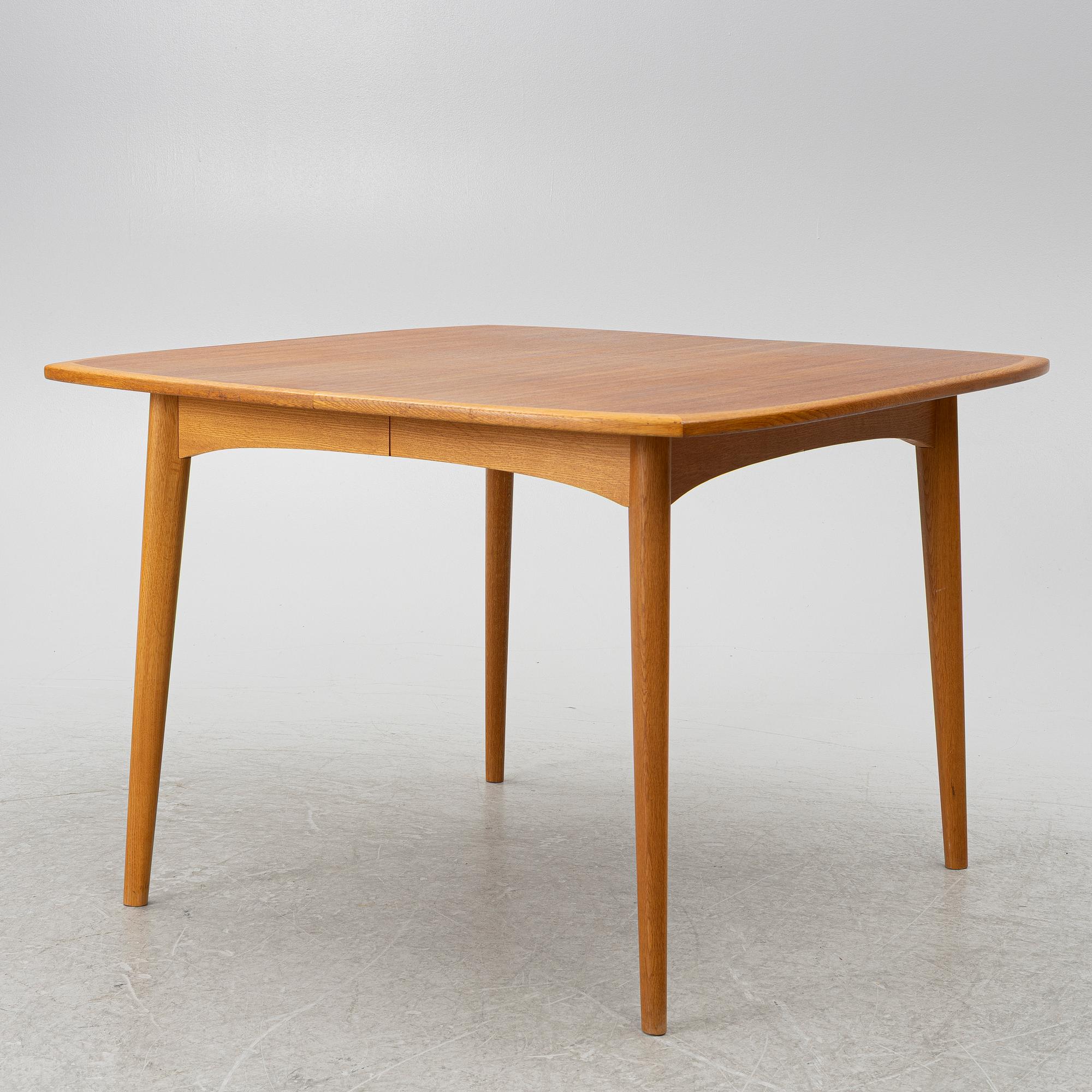 Dining table, Scandinavia, mid-20th century.