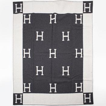 Hermès, A wool/cashmere throw, "Avalon".