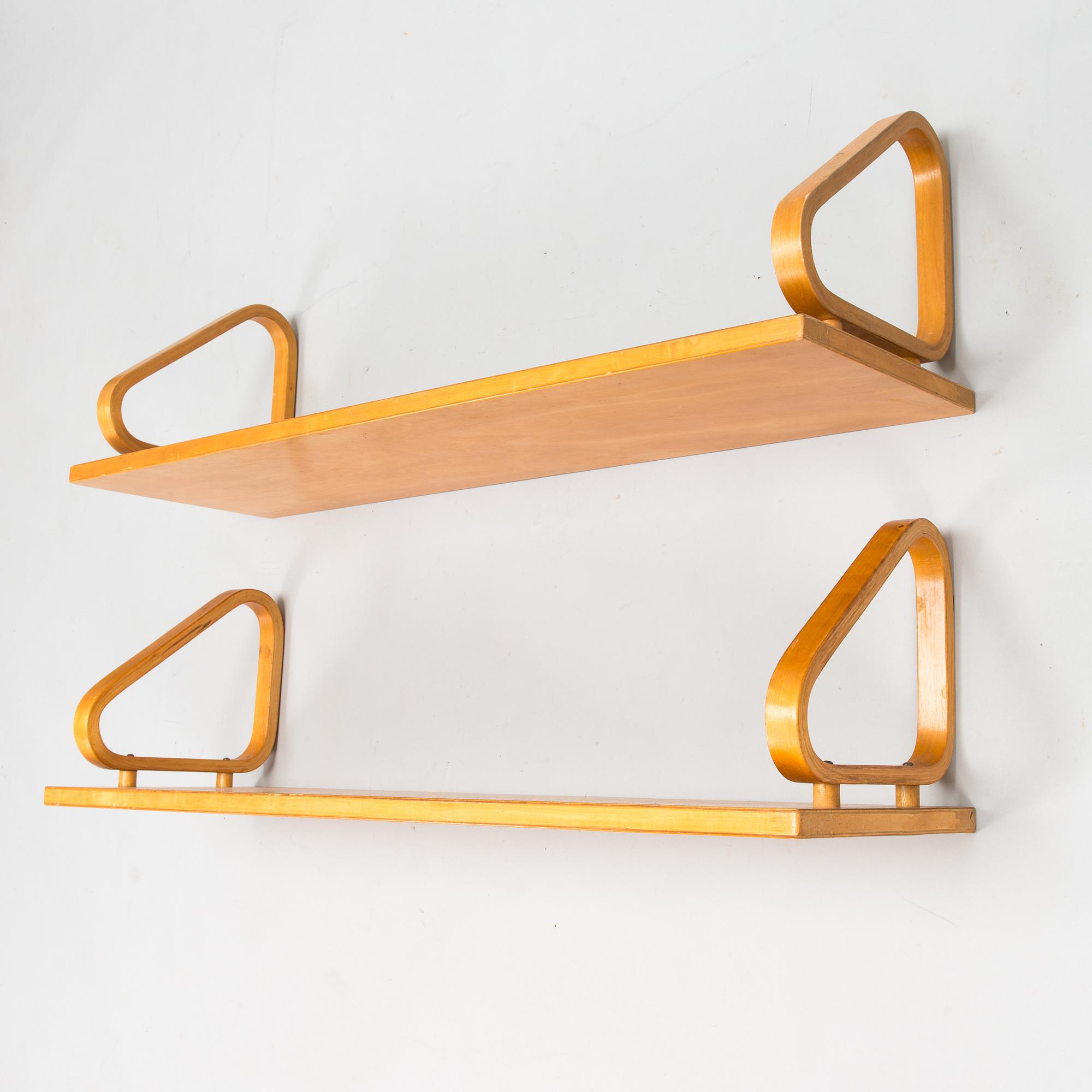 Alvar Aalto hylla, 2 st, modell 112. 1930-/40-tal.