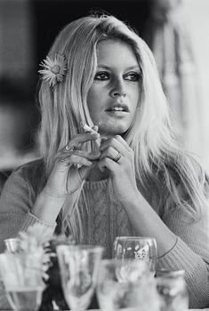 204. Terry O'Neill, "Brigitte Bardot, Deauville, 1968".