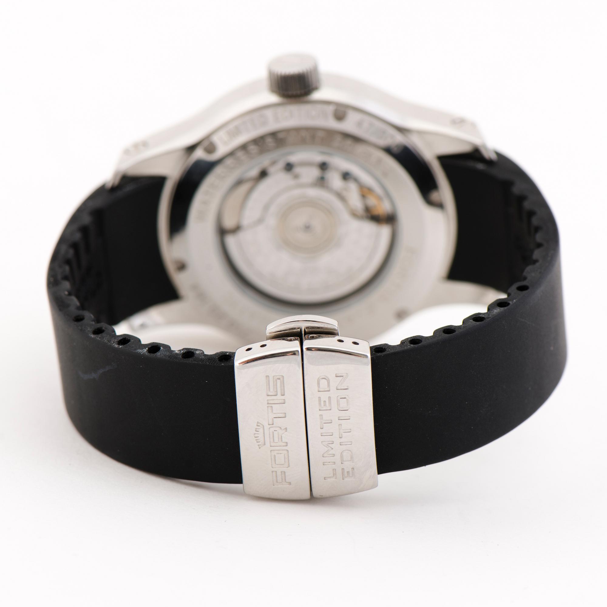 FORTIS, Jumping Hour, wristwatch, 43 mm.
