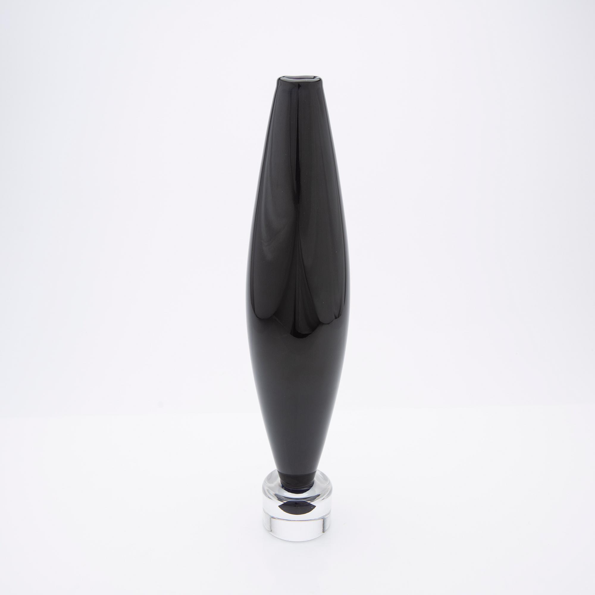 Matz Borgström, Vase, glass, for Orrefors, second half of the 20th century.