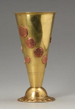 VAS, mässing med kopparmynt, sent 1800-tal.