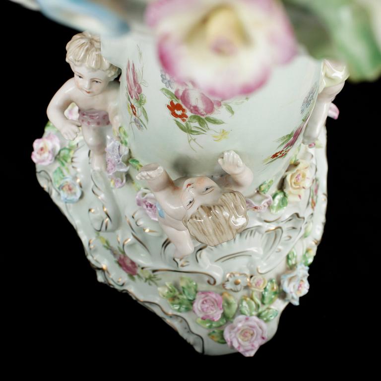 UPPSATSSKÅL, porslin, Meisenlikanande märke, 1900-tal.