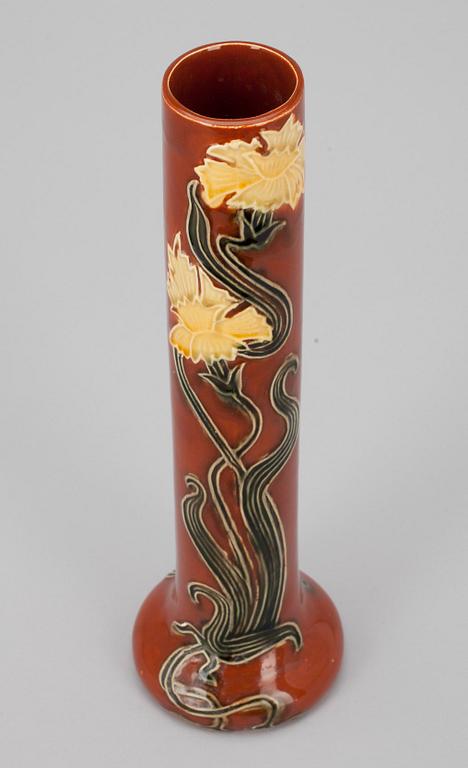 VAS, majolika, Kuznetsov,  Ryssland ca 1900.