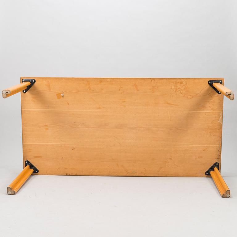 ALVAR AALTO, a late 20th century 'H83' dining table for Artek Finland.