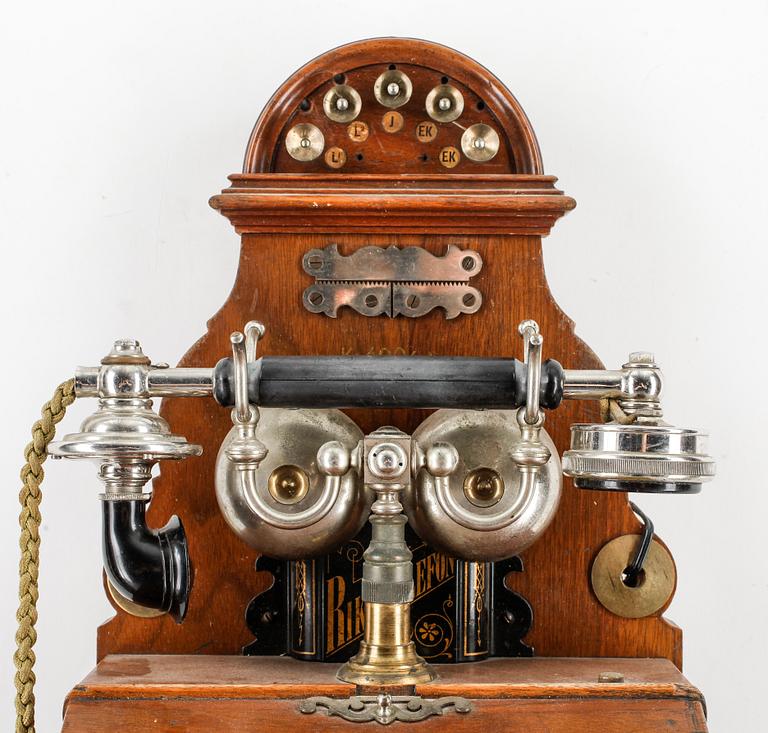 VÄGGTELEFON, 1900-talets början.