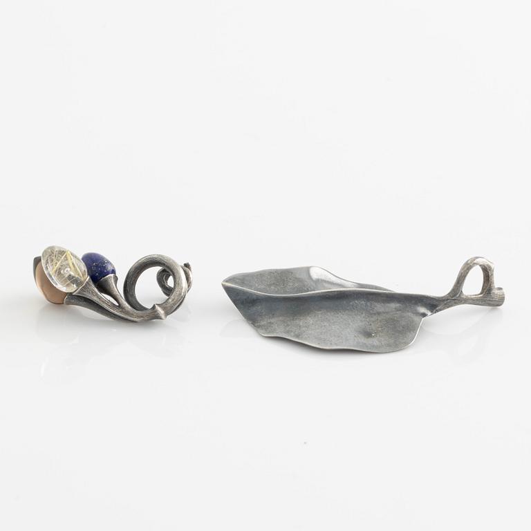 Ole Lynggaard, 2 pieces, pendants, silver.