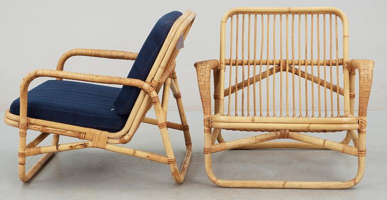 MÖBELGRUPP, 4 delar, rotting, 1900-talets andra hälft.