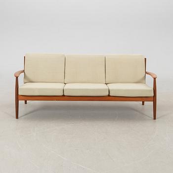 Grete Jalk, sofa 1960s for France & Son Denmark.