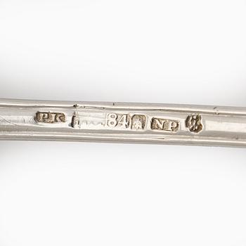 Bordssilver, 7 delar, bl.a. Nichols & Plinke, J.V. Aarne, Petter Törnqvist, 1781-1912.