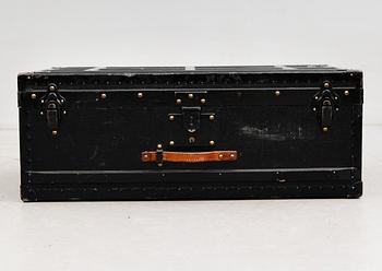 ARMÉVÄSKA, 1900-talets första hälft.