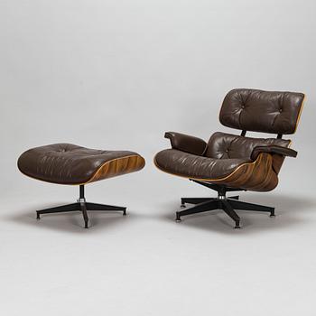 Charles och Ray Eames, fåtölj och fotpall, "Lounge chair" för Herman Miller 1970-tal.