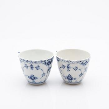 Royal Copenhagen, servisdelar, 26 delar, porslin, "Musselmalet", Danmark.