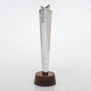 Tapio Wirkkala, a silver TW 228 'Flame' vase on a rosewood base, Kultakeskus, Hämeenlinna 1965.