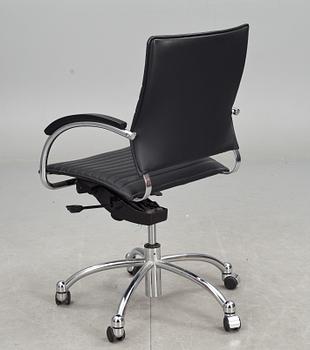 SKRIVBORDSSTOL. Thonet, 1900-talets slut.