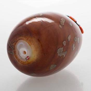 Oiva Toikka, a glass bird, 'Uhuu', signed O. Toikka Nuutajärvi.