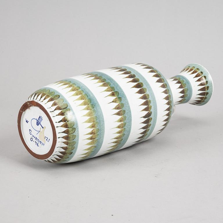 An earthenware vase by Stig Lindberg, Gustavsberg Studio.