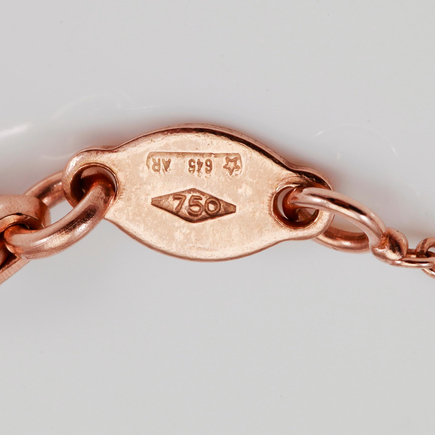 HÄNGE MED KEDJA, rosa safirer totalt ca 0,95 ct, diamanter totalt ca 0,13 ct samt vittonad odlad pärla.