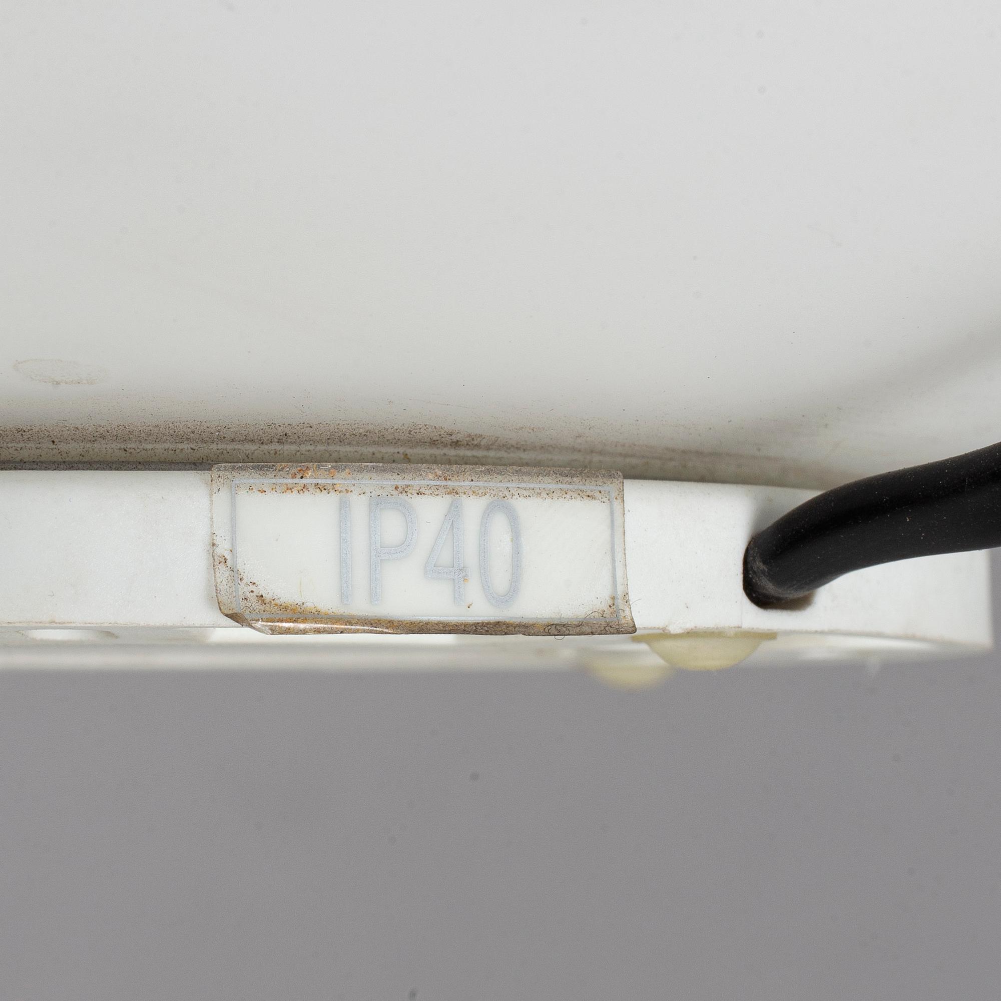 A 'Glo-Ball' table lamp by Jasper Morrison, FLOS.