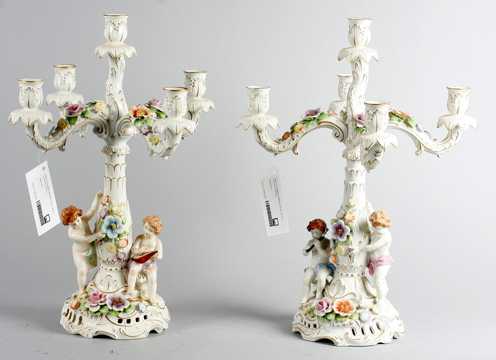 KANDELABRAR, ett par, porslin. Tyskland 1900-tal.