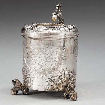 A Danish 18th century silver tankard, makers mark of  Thore Sörensen, Aalborg (1704-1732).